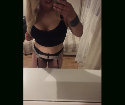 Klara sexy společnice